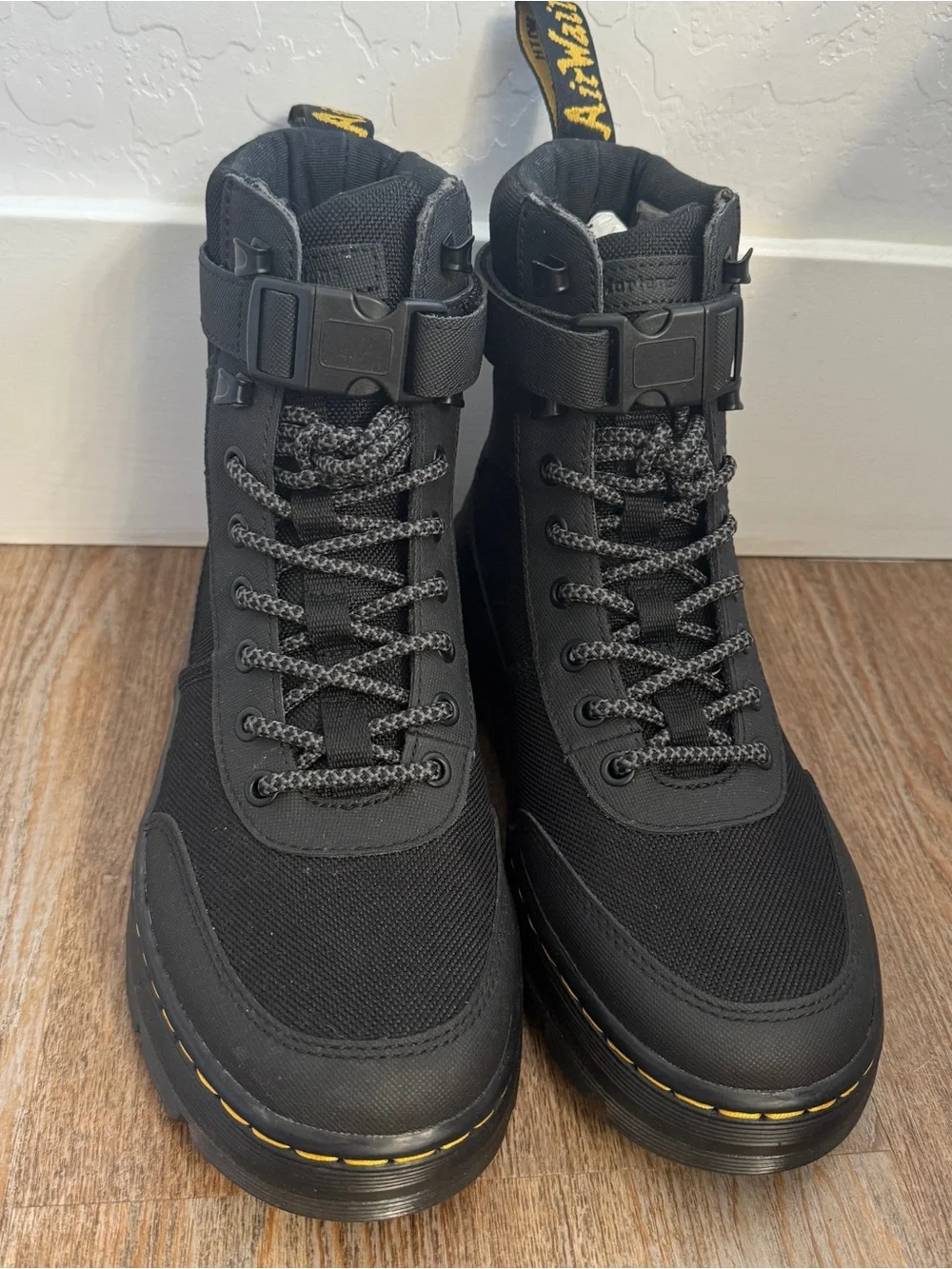 Dr. Martens Combs Tech Boot Black UK6 US7 EU39 NWOB Tactical Streetwear Goth